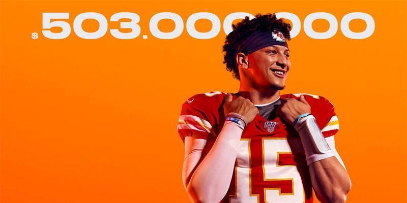 Patrick Mahomes e il contratto più ricco nella storia dello sport