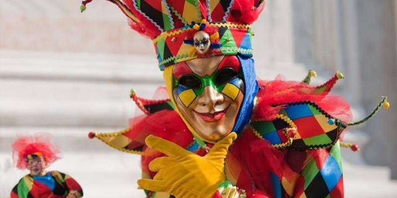 Perché si dice A carnevale ogni scherzo vale?