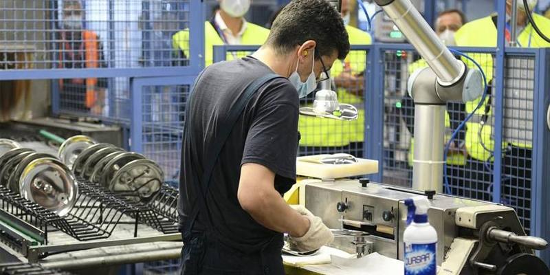 Arriverà anche in Italia la settimana lavorativa di 4 giorni? 