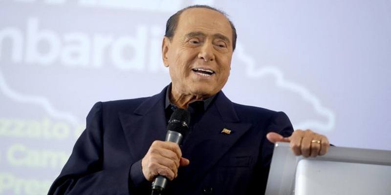 Berlusconi ha detto che si impegnerà a portare le pensioni a 