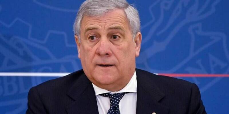 Tajani: C'è un attacco contro lo Stato italiano portato non solo all'interno dei confini nazionali ma da un'internazionale anarchica contro tutte le sedi diplomatiche del nostro Paese