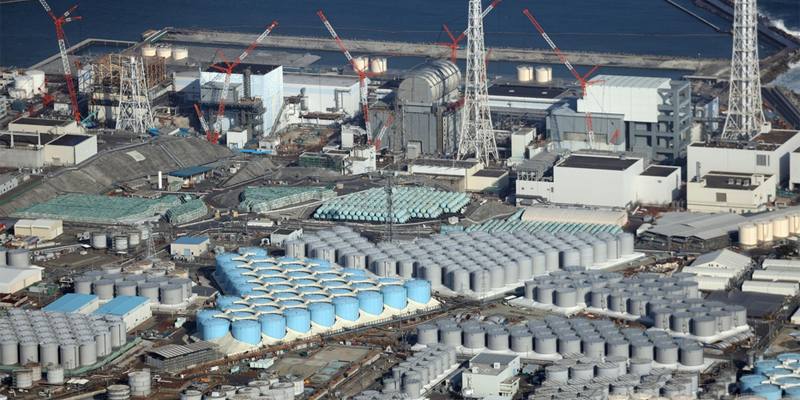 Il Giappone vuole versare nel Pacifico l'acqua contaminata utilizzata per raffreddare i reattori della centrale nucleare di Fukushima danneggiati dallo tsunami