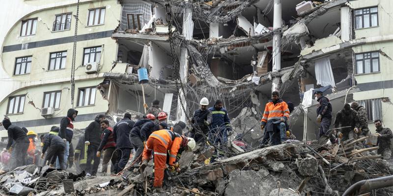 Secondo l'Onu il bilancio dei morti del terremoto tra Turchia e Siria potrebbe raddoppiare