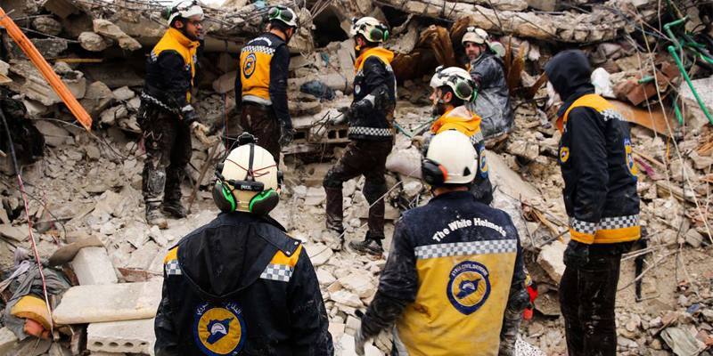 Si aggrava di ora in ora il bilancio dei morti del sisma che ha colpito la Turchia e la Siria: sono almeno 4.372 i morti
