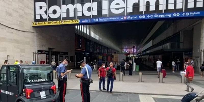 Un uomo di 46 anni è stato accoltellato alla stazione Termini da tre nordafricani