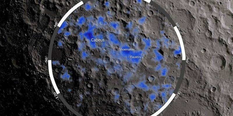 La Cina ha scoperto un enorme deposito d’acqua sulla Luna