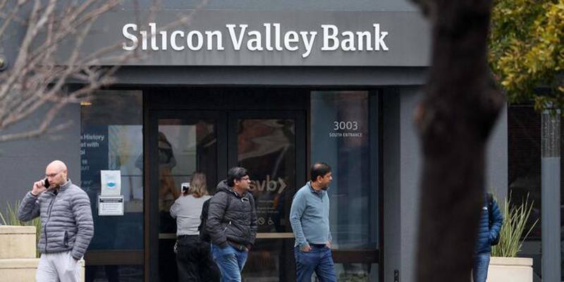 Silicon Valley Bank chiude: è la prima banca ad essere colpita dall'aumento dei tassi di interesse