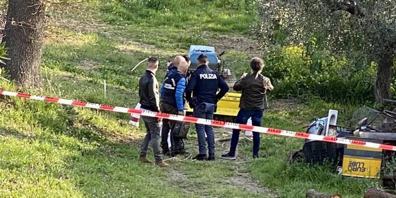 Un bimbo di 4 anni è stato travolto e ucciso in bici da un trattore: alla guida c’era il papà