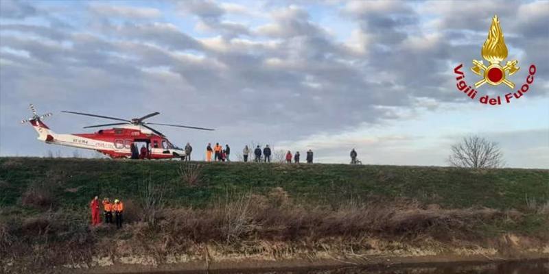 Un poliziotto è morto nel tentativo di salvare un uomo finito con la sua auto nel fiume Gorzone ad Anguillara Veneta