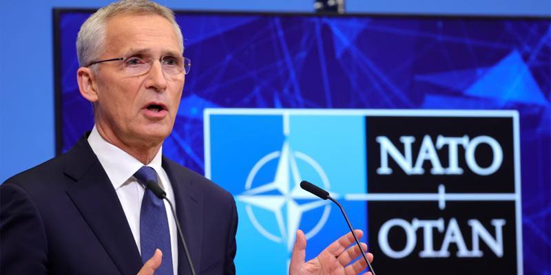 Il segretario generale della NATO, Jens Stoltenberg, ha detto di essere favorevole al proseguimento dei colloqui occidentali sull'invio di caccia a Kiev