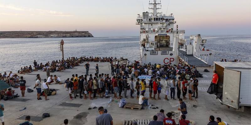 Frontex: 42mila sbarchi nel Mediterraneo da gennaio ad aprile