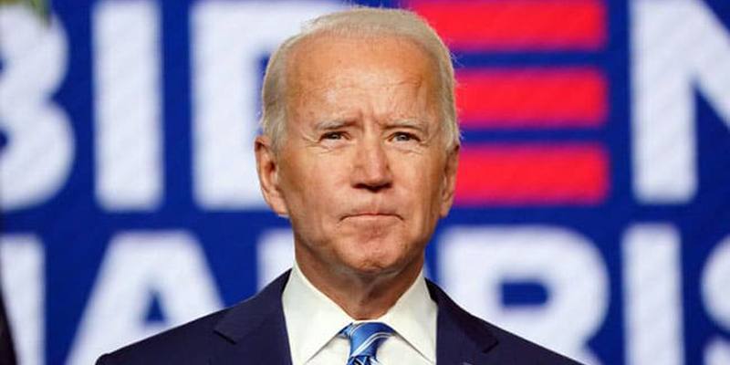 Biden è accusato di aver abusato del proprio potere mettendo sotto controllo i movimenti finanziari di alcuni cittadini