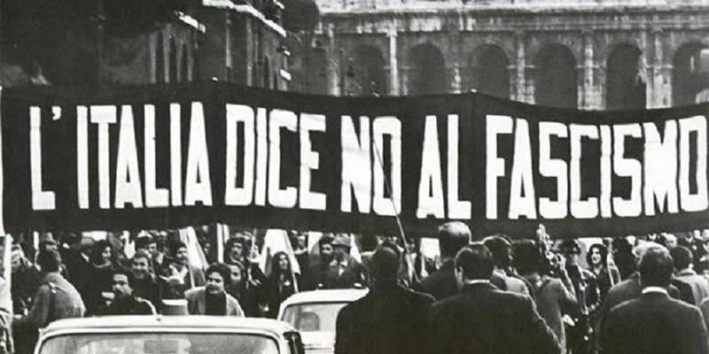 Cosa prevede la legge Scelba (reato di apologia del fascismo)