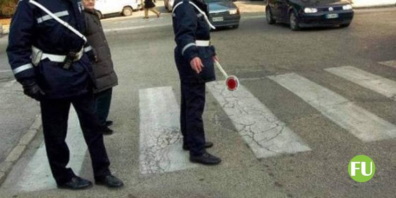 Rutigliano (Bari): Vigile urbano assiste a scippo, insegue il rapinatore e lo arresta