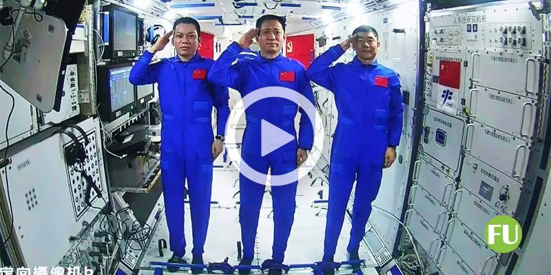 Il video degli astronauti cinesi sulla stazione spaziale orbitante Tiangong