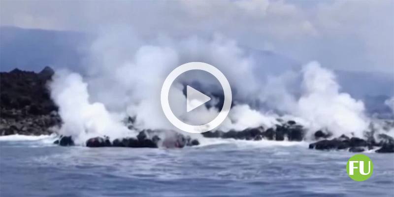 Il video dell'eruzione del vulcano La Cumbre in Ecuador