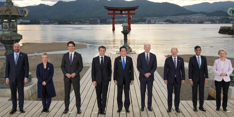 Di quanta fiducia godono i governi dei paesi del G7?