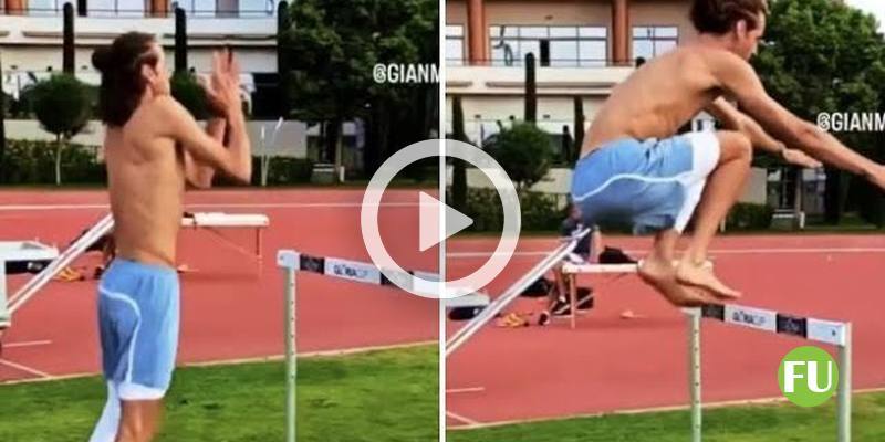 Il video degli incredibili salti a piedi nudi di Gianmarco Tamberi