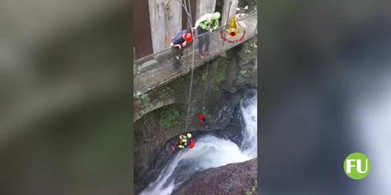 Il video del 33enne affogato nel torrente Esine a Lecco