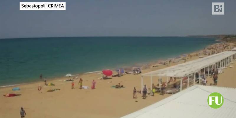 Il video del raid ucraino su una spiaggia in Crimea