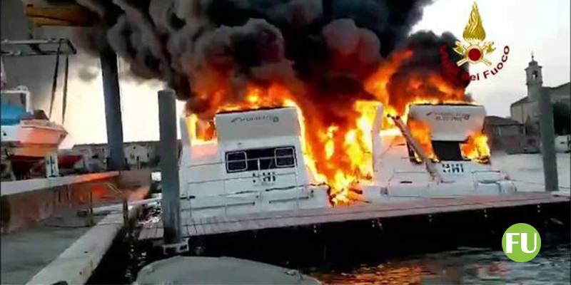Il video dell'esplosione in un cantiere navale a Murano
