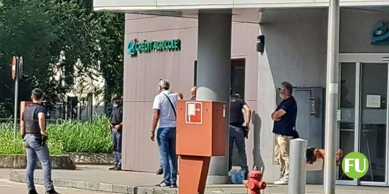 La polizia ha fatto irruzione in una filiale bancaria della zona ovest di Vicenza