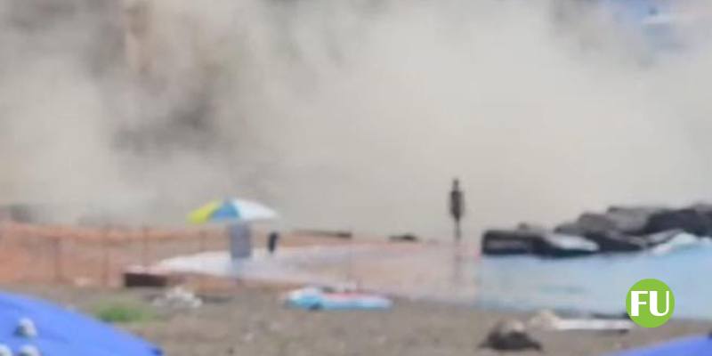 Il video del crollo sulla spiaggia della Chiaiozza (Procida)