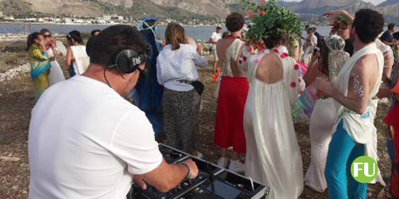 Il video del party in spiaggia nella riserva naturale Lipu