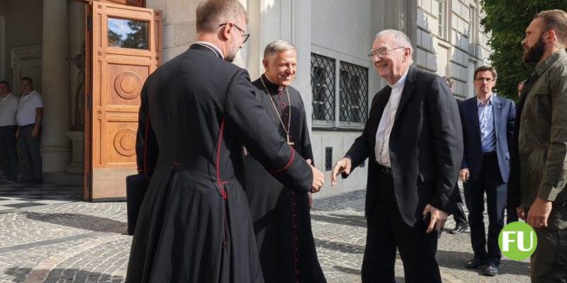 Iniziata la missione di pace del cardinale Parolin in Ucraina