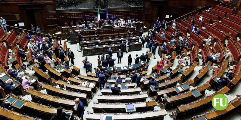 Voto alla Camera segna la fine del legame tra il Partito Democratico e le cooperative che gestivano i servizi di Montecitorio