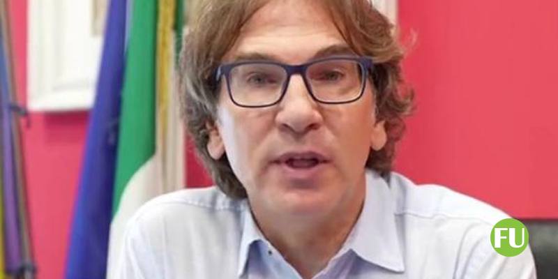 Il video del sindaco che spiega perché ha detto no all'esibizione di Povia