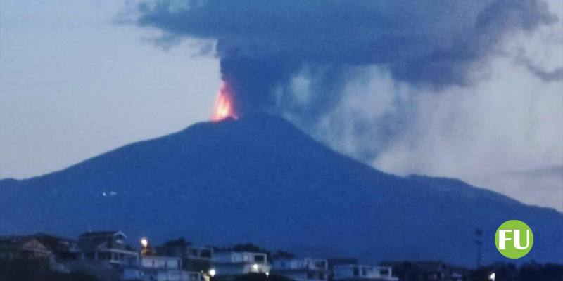 Il video della nuova eruzione dell'Etna