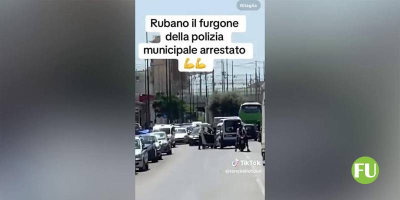 Il video dell'uomo condannato che esce dal tribunale e ruba un furgone dei vigili