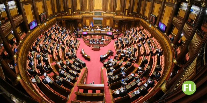 Via libera al Ddl lavoro con l'approvazione dell'articolo 19 che modifica alcune parti del Jobs Act e rende più semplice il licenziamento